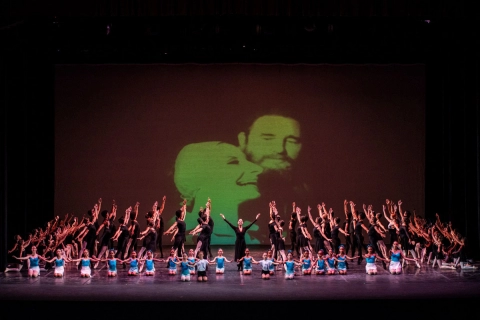 El Ballet Nacional de Cuba ilumina la Sala Avellaneda en homenaje a Fidel (+Fotos)