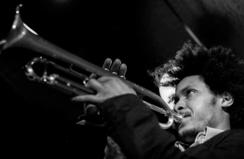 Carlos Sarduy y Groove Messenger en Jazz Plaza de Cuba.