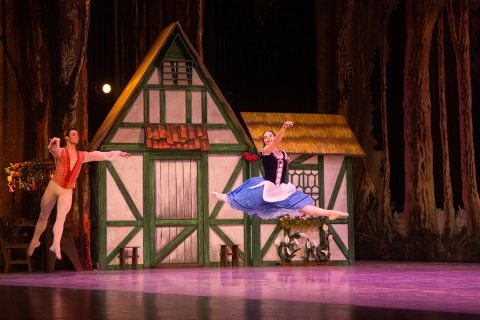 La magia de “Giselle” en los pasos de Viengsay.