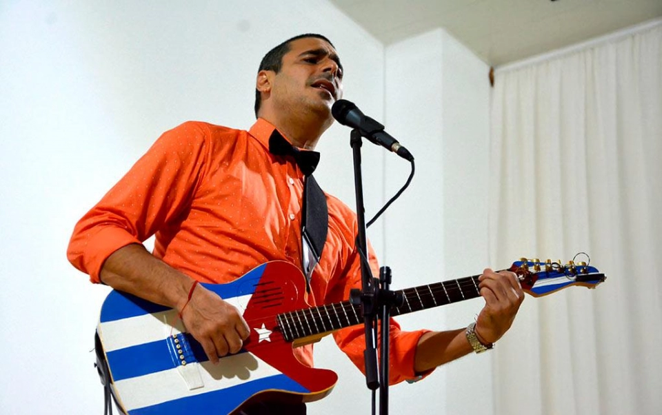 Cantante Elain Morales se presentará en Teatro Nacional de Cuba.
